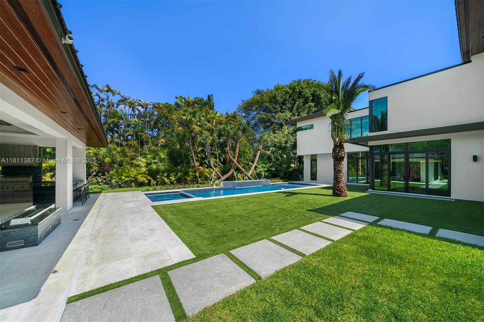 Small Image of 12500 SOUTH WEST 64 AVE, Pinecrest Number 39
