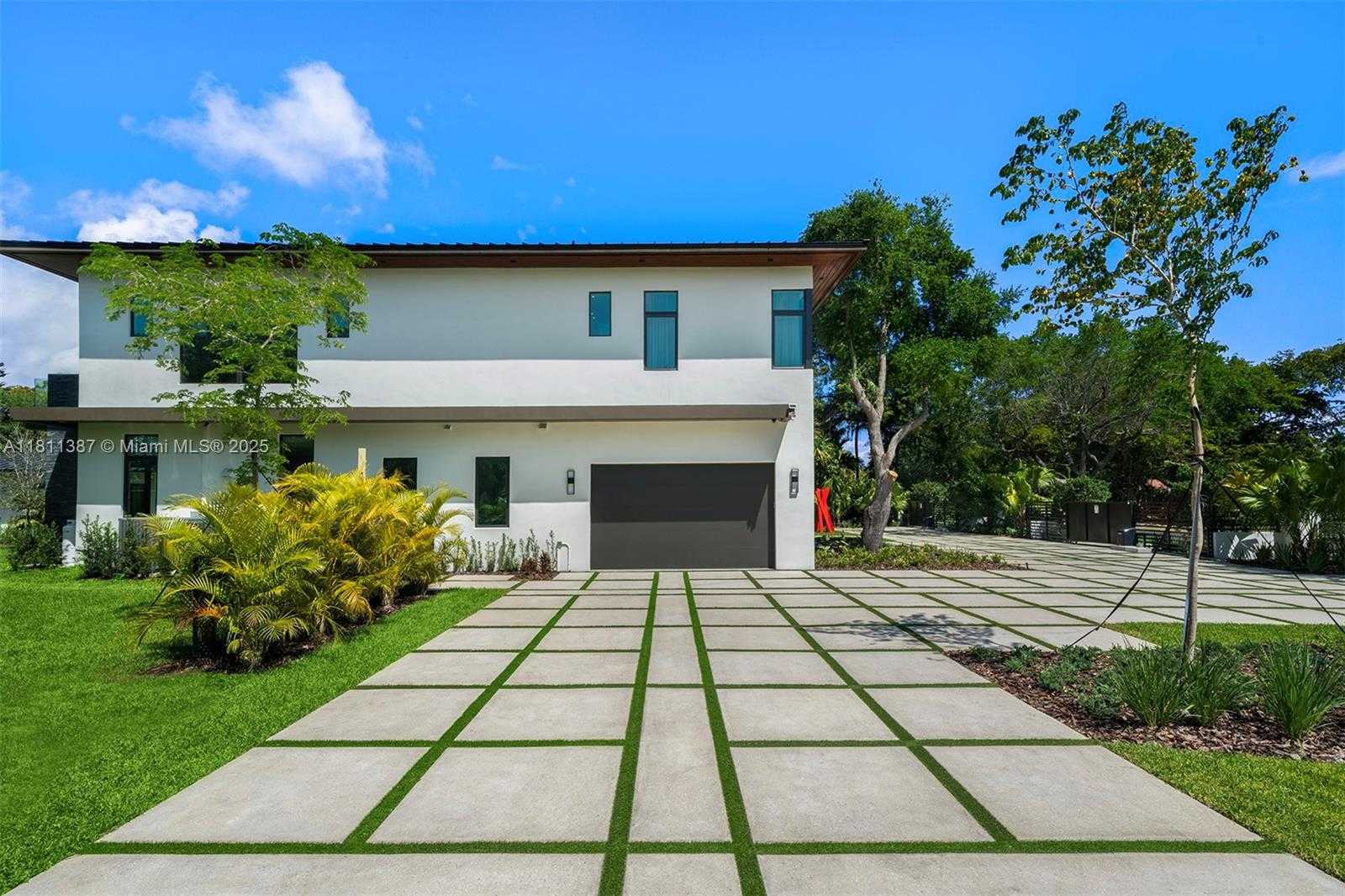 Small Image of 12500 SOUTH WEST 64 AVE, Pinecrest Number 46
