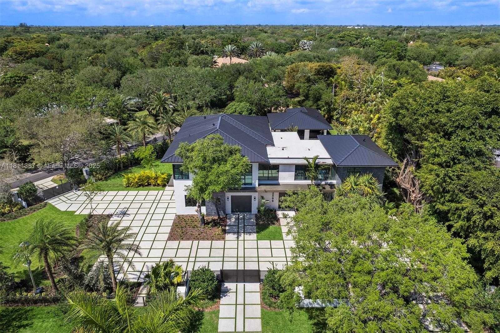 Small Image of 12500 SOUTH WEST 64 AVE, Pinecrest Number 47