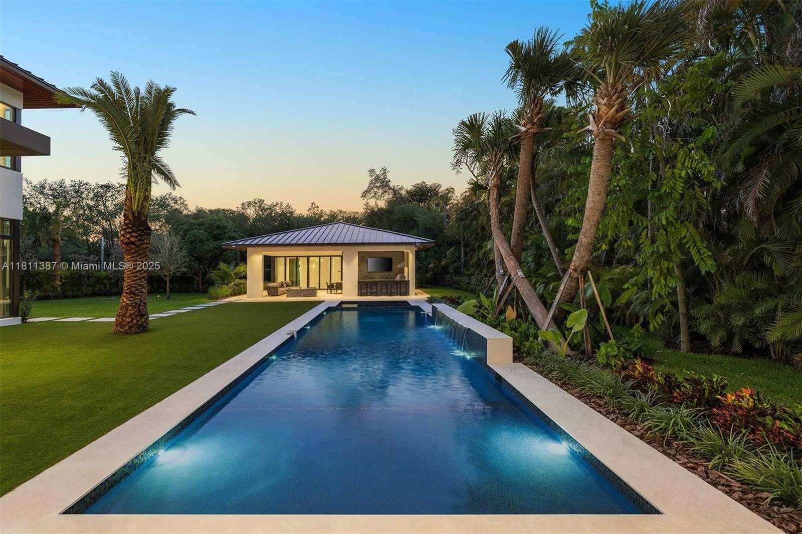 Small Image of 12500 SOUTH WEST 64 AVE, Pinecrest Number 55