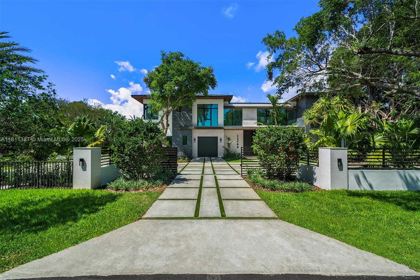 Small Image of 12500 SOUTH WEST 64 AVE, Pinecrest Number 7