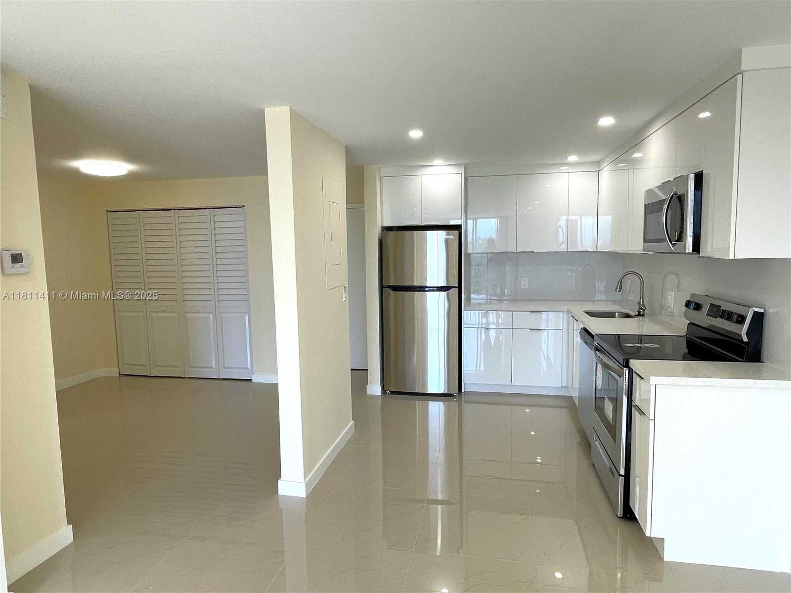Small Image of 16851 NORTH EAST 23RD AVE #B102, North Miami Beach Number 3