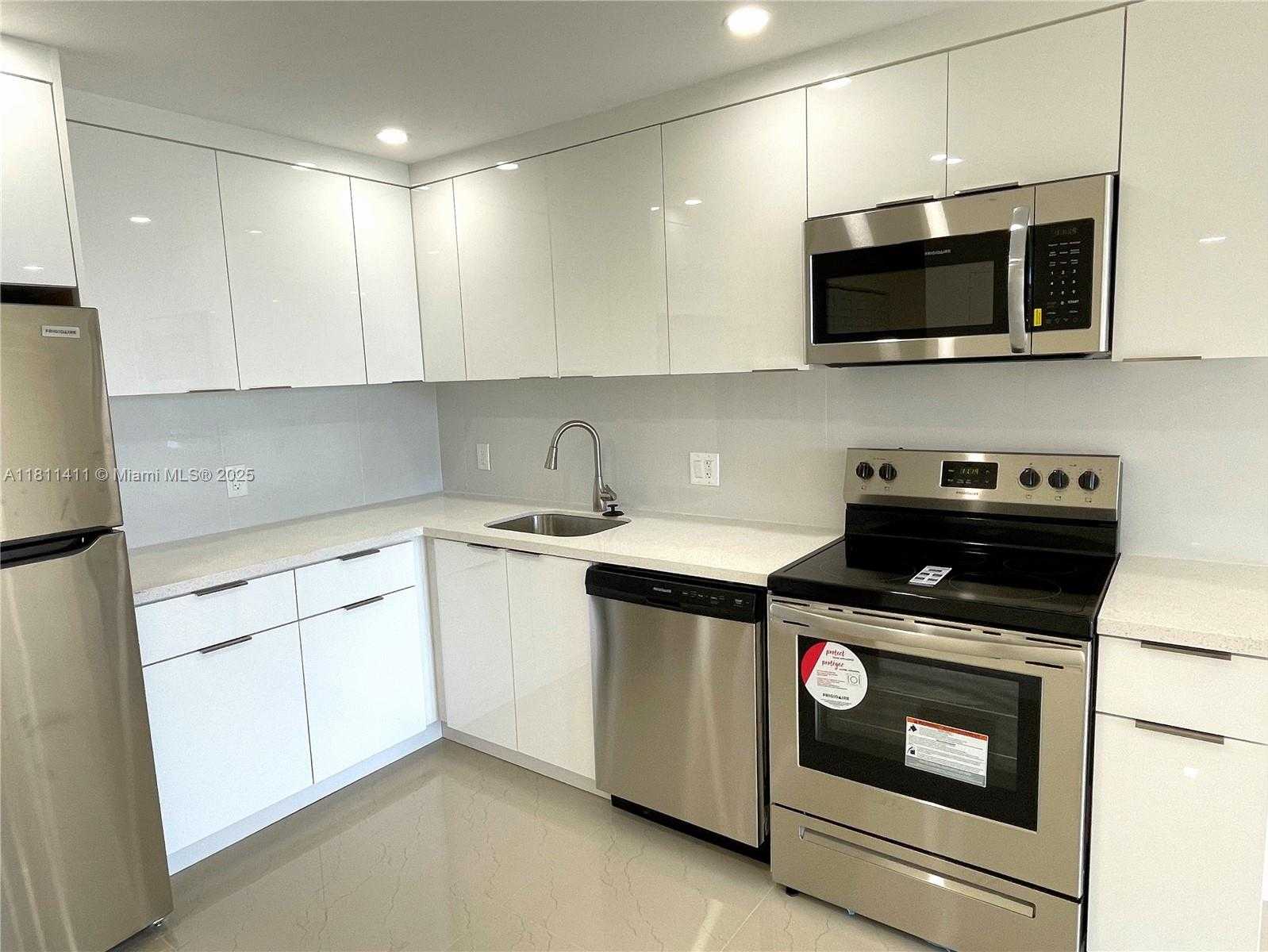 Small Image of 16851 NORTH EAST 23RD AVE #B102, North Miami Beach Number 4