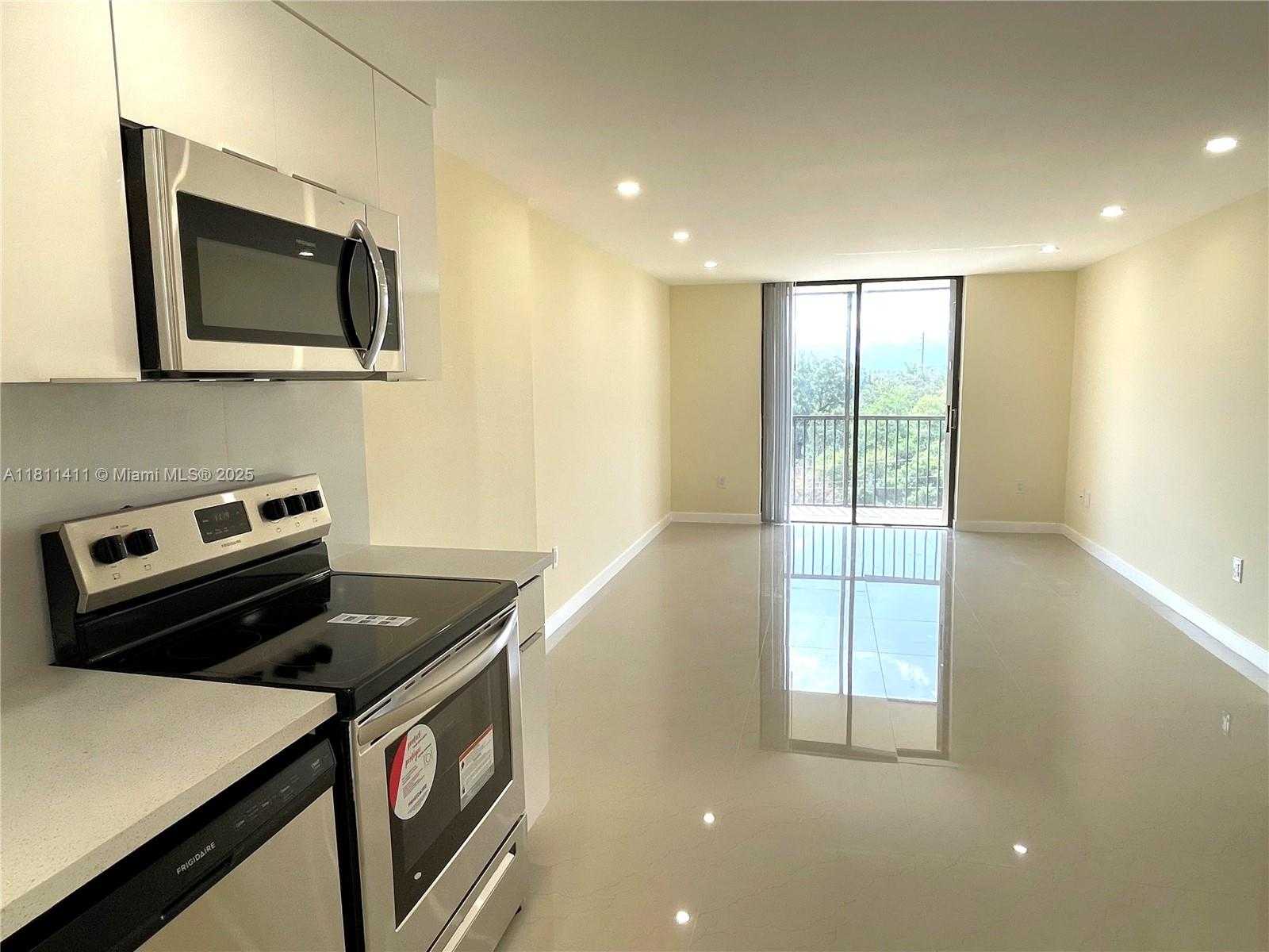 Small Image of 16851 NORTH EAST 23RD AVE #B102, North Miami Beach Number 5