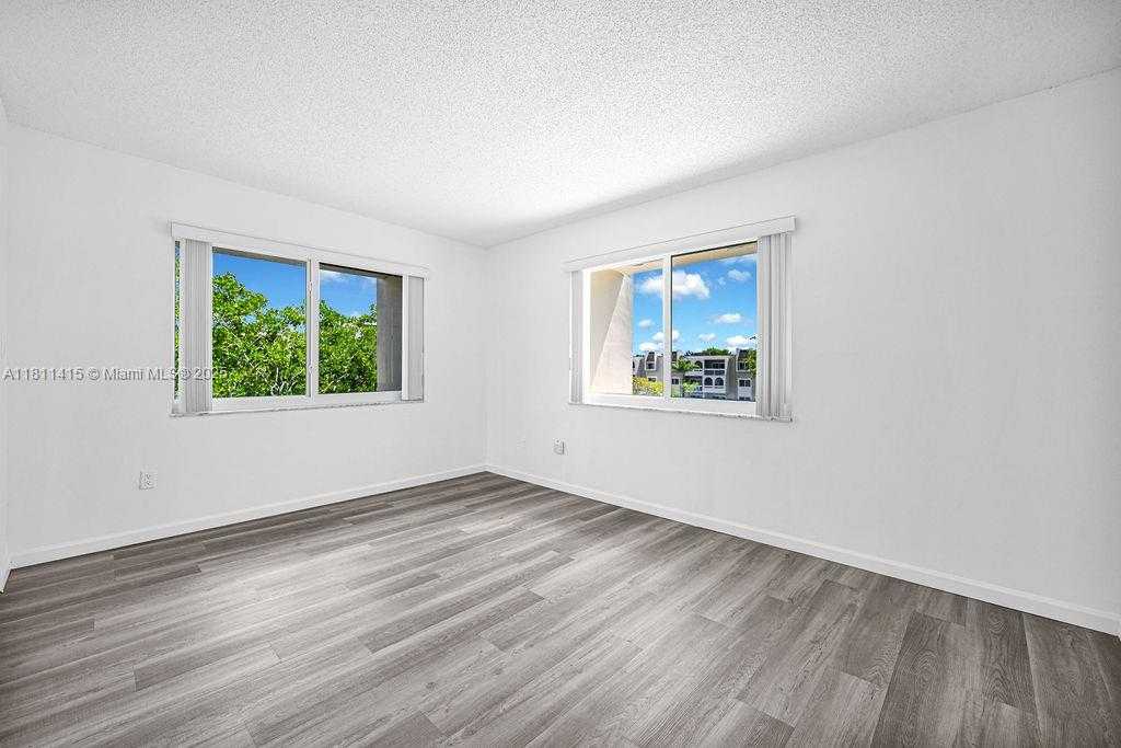 Small Image of 7740 CAMINO REAL #G-407, Miami Number 22