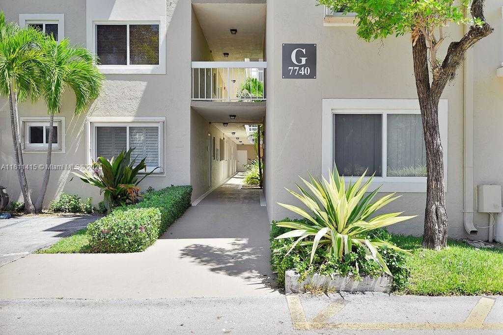 Small Image of 7740 CAMINO REAL #G-407, Miami Number 3