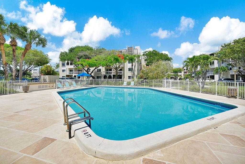 Small Image of 7740 CAMINO REAL #G-407, Miami Number 32