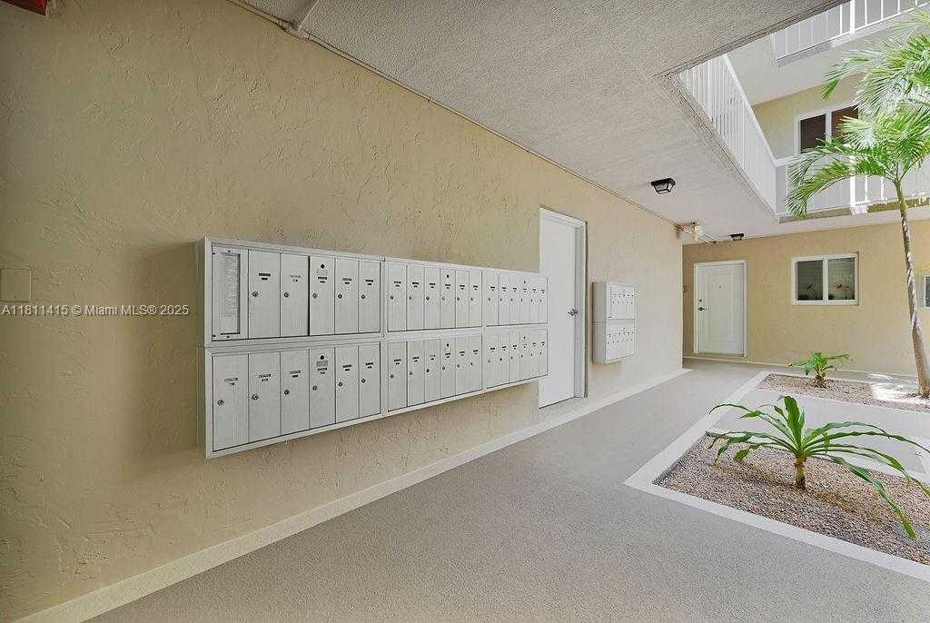 Small Image of 7740 CAMINO REAL #G-407, Miami Number 34