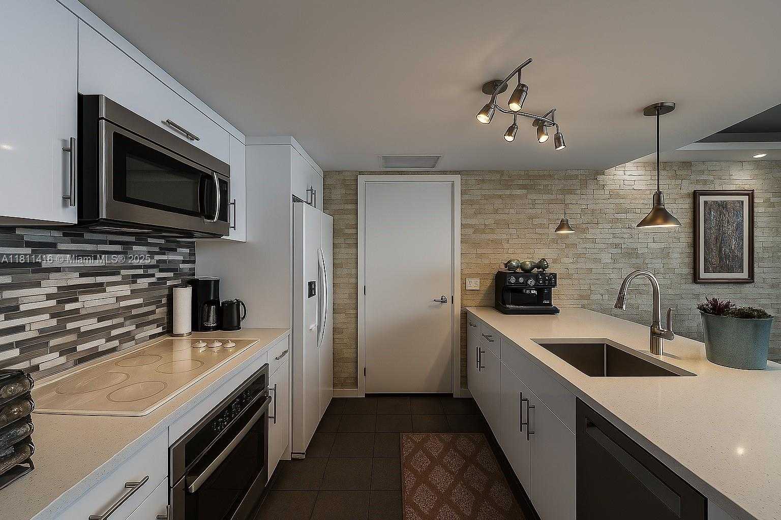 Small Image of 50 BISCAYNE BLVD #1510, Miami Number 4
