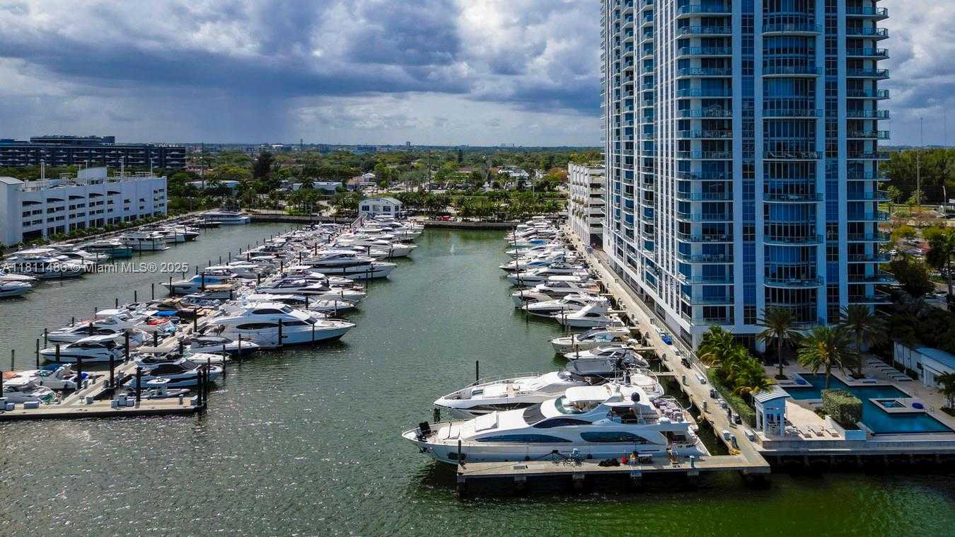 Small Image of 17301 BISCAYNE BLVD #2305, North Miami Beach Number 6