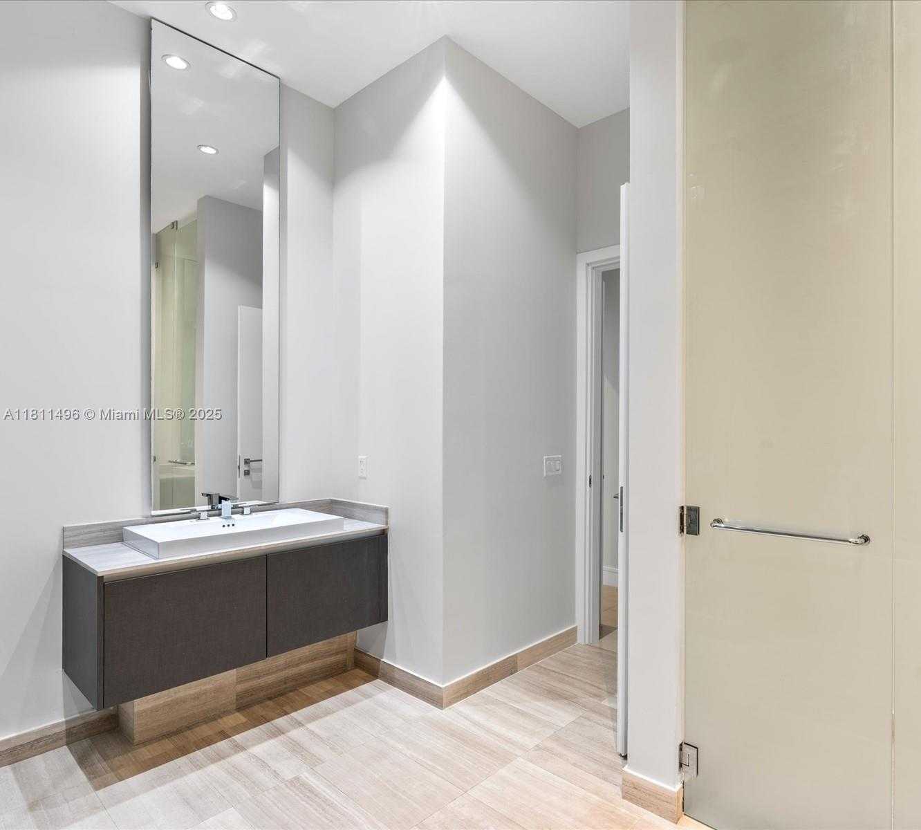 Small Image of 3250 NORTH EAST 188TH ST #102, Aventura Number 16