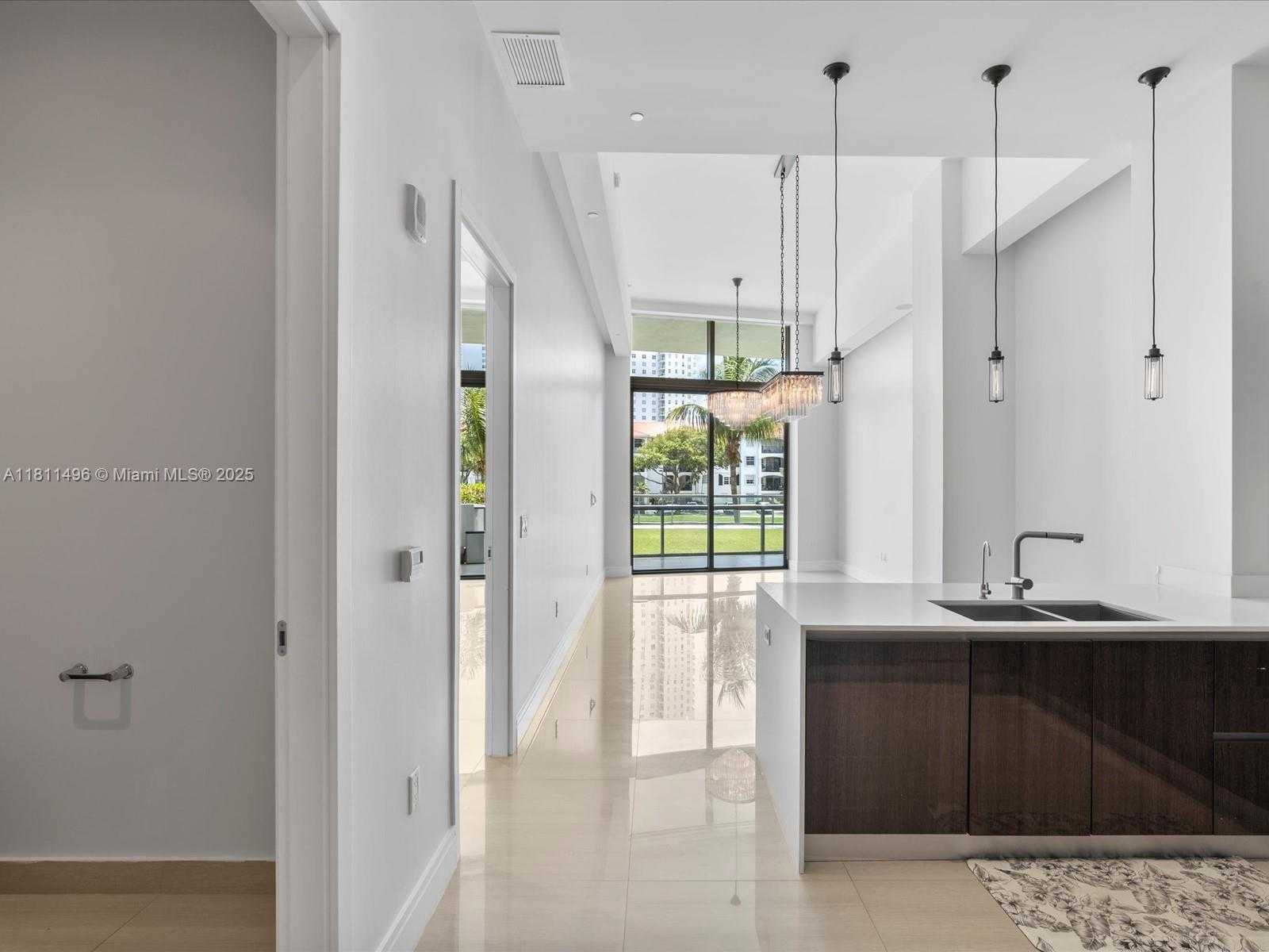 Small Image of 3250 NORTH EAST 188TH ST #102, Aventura Number 2