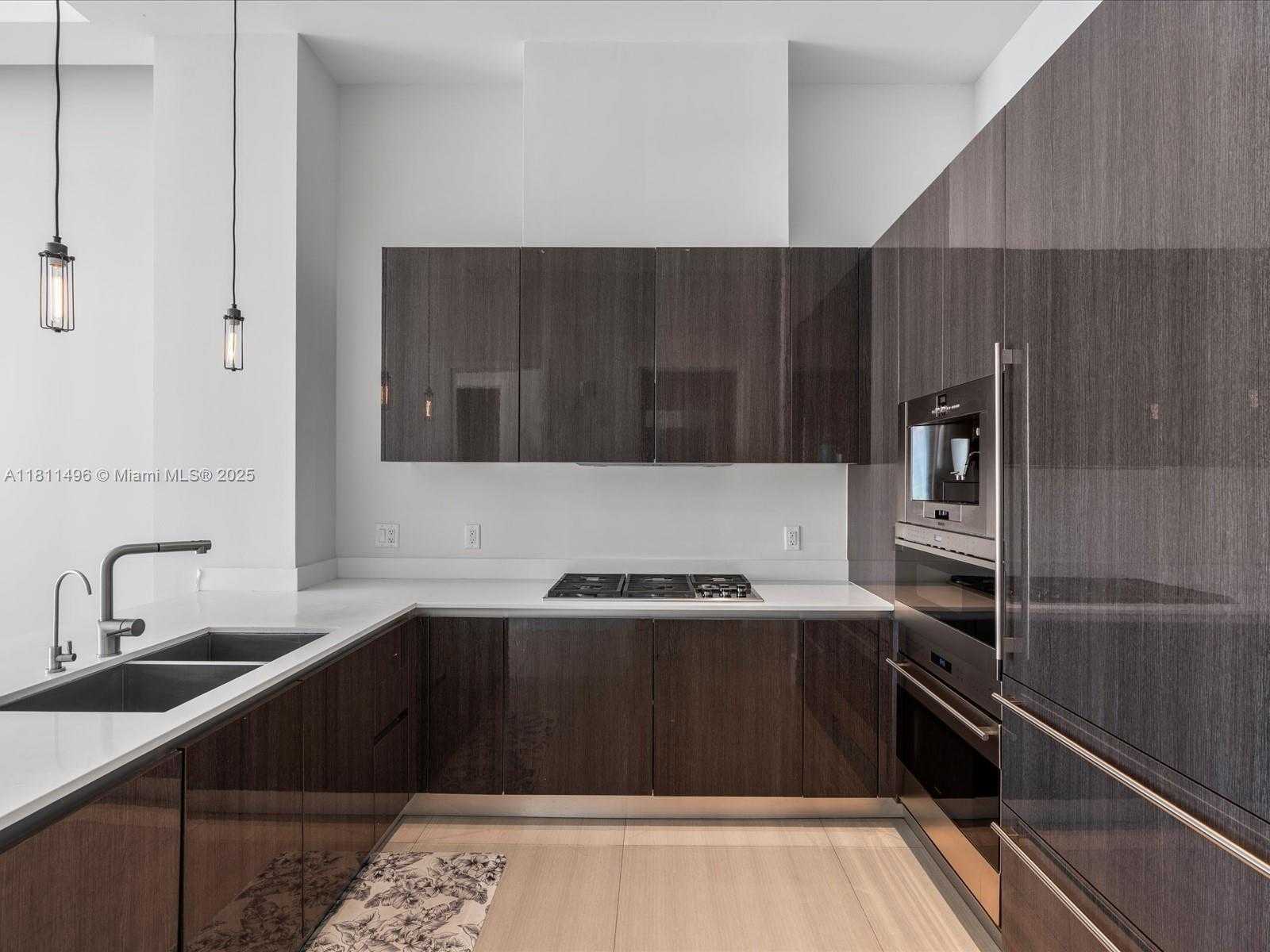Small Image of 3250 NORTH EAST 188TH ST #102, Aventura Number 4
