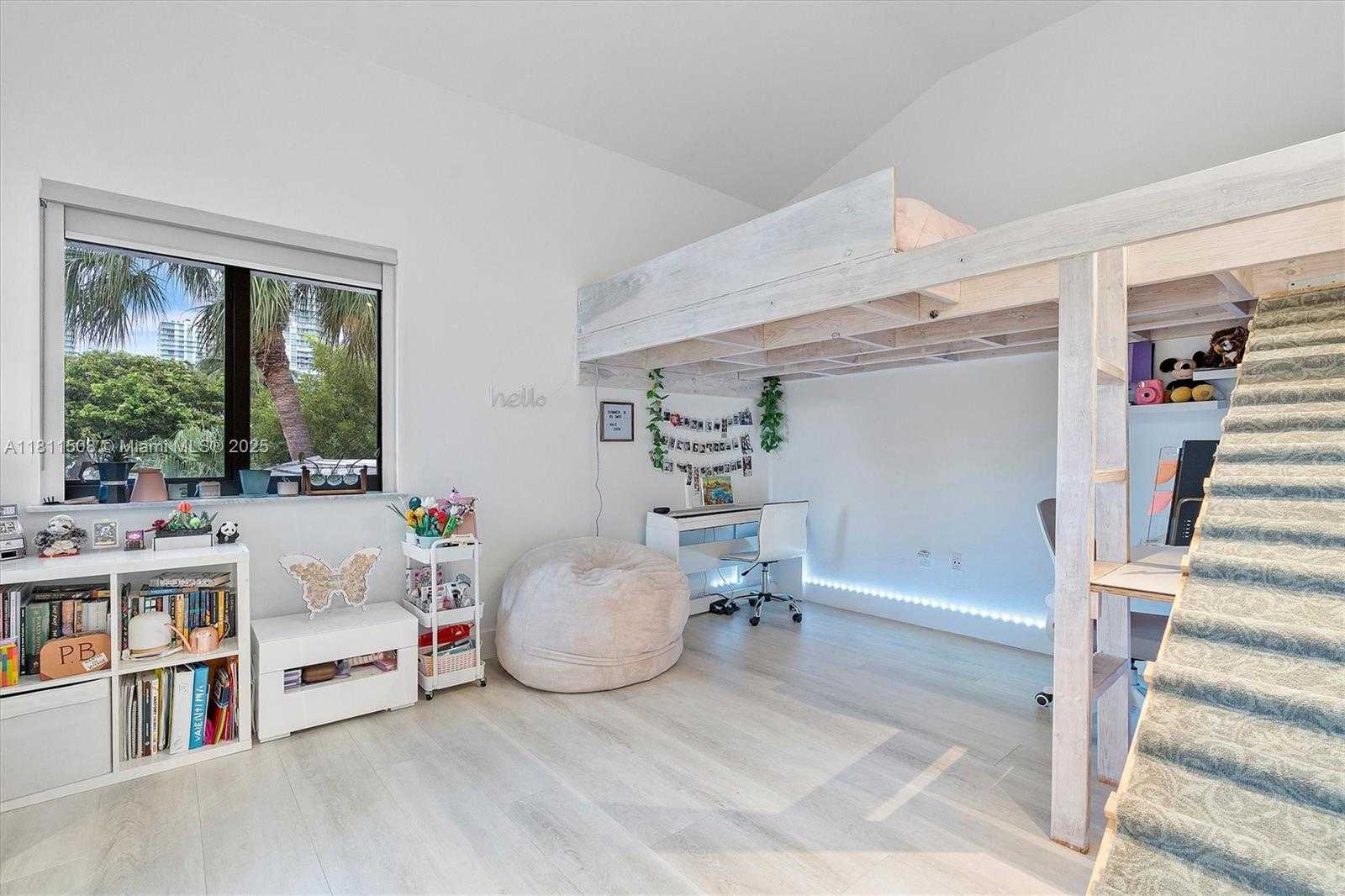 Small Image of 300 POINCIANA DR #702, Sunny Isles Beach Number 13