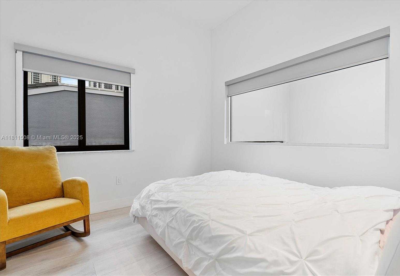 Small Image of 300 POINCIANA DR #702, Sunny Isles Beach Number 14