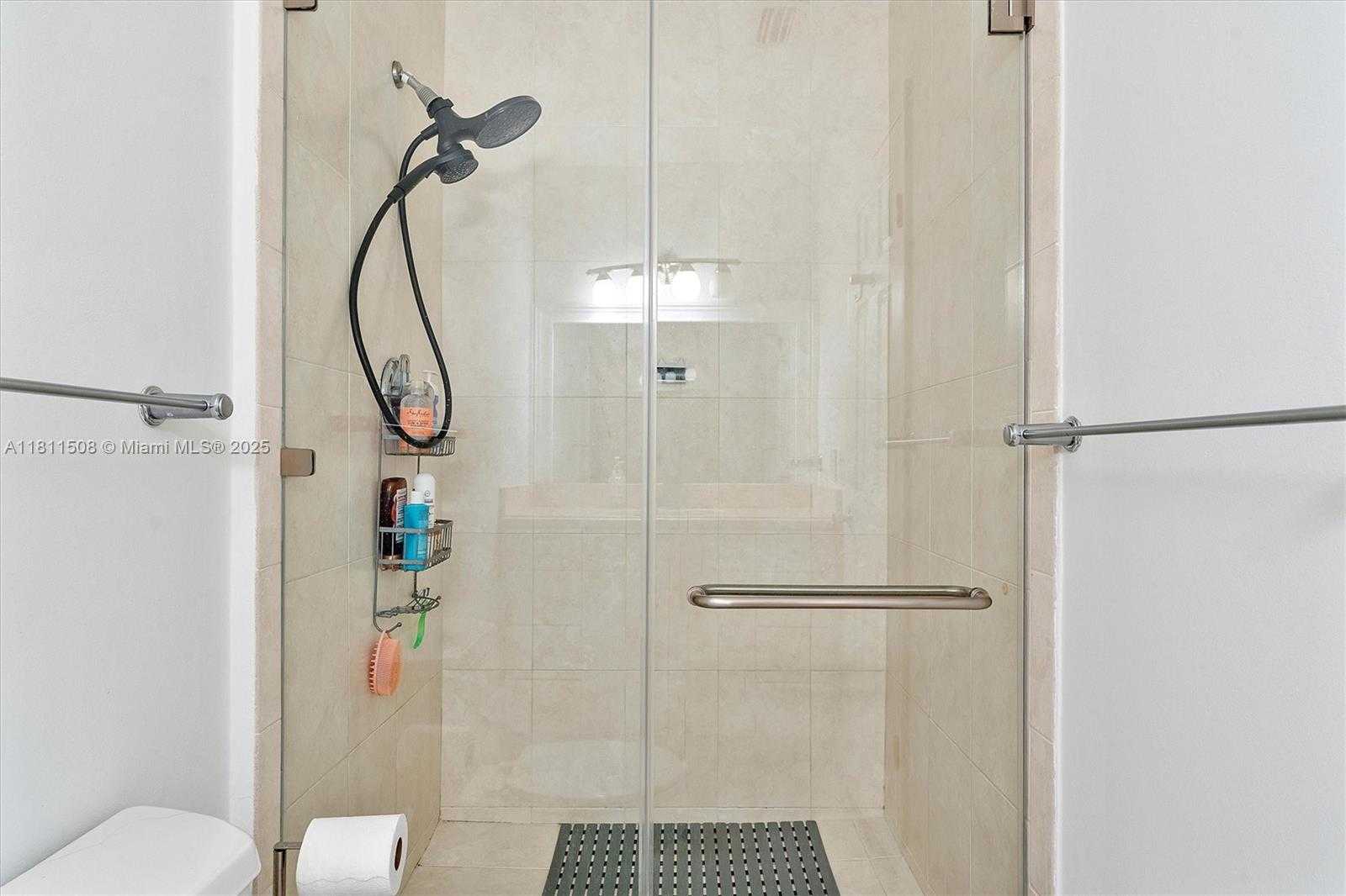 Small Image of 300 POINCIANA DR #702, Sunny Isles Beach Number 16