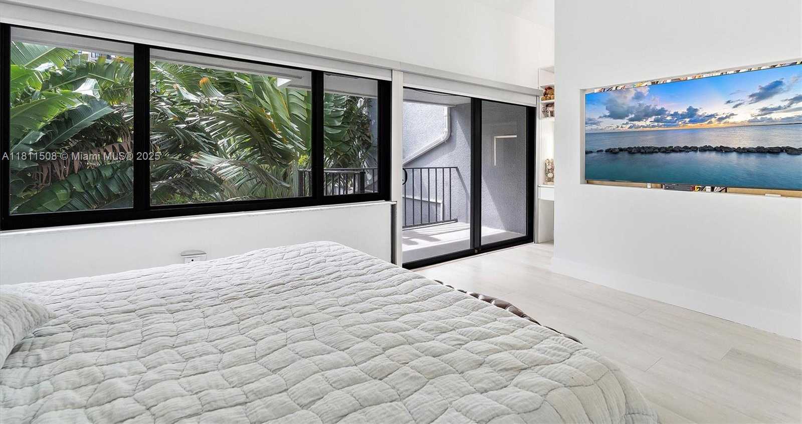 Small Image of 300 POINCIANA DR #702, Sunny Isles Beach Number 17