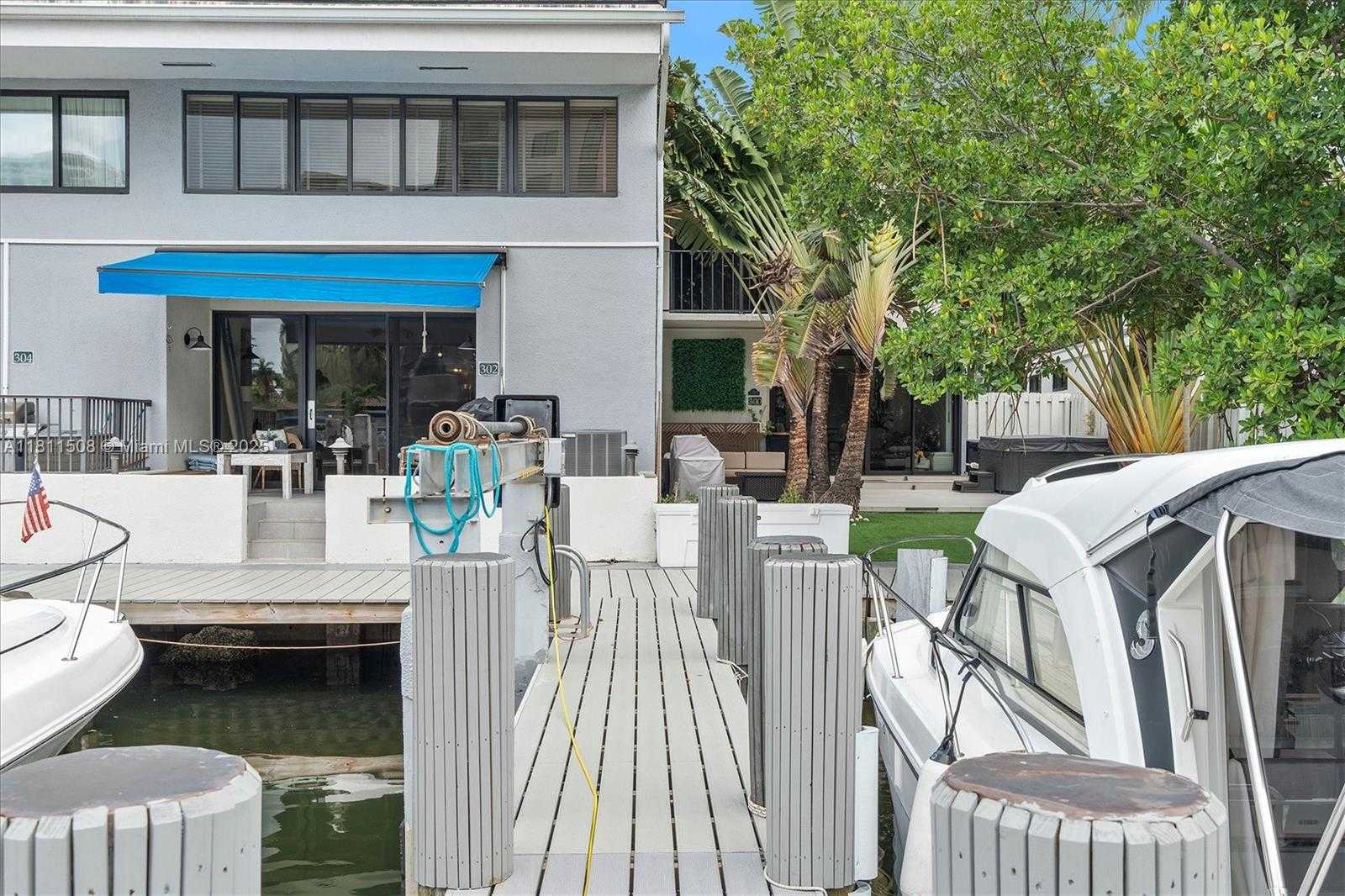 Small Image of 300 POINCIANA DR #702, Sunny Isles Beach Number 22