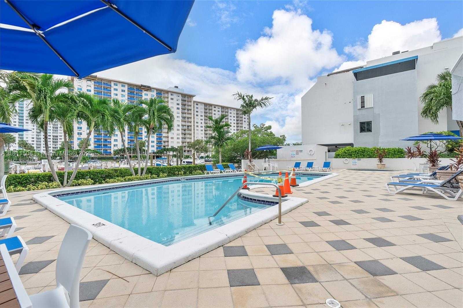 Small Image of 300 POINCIANA DR #702, Sunny Isles Beach Number 24