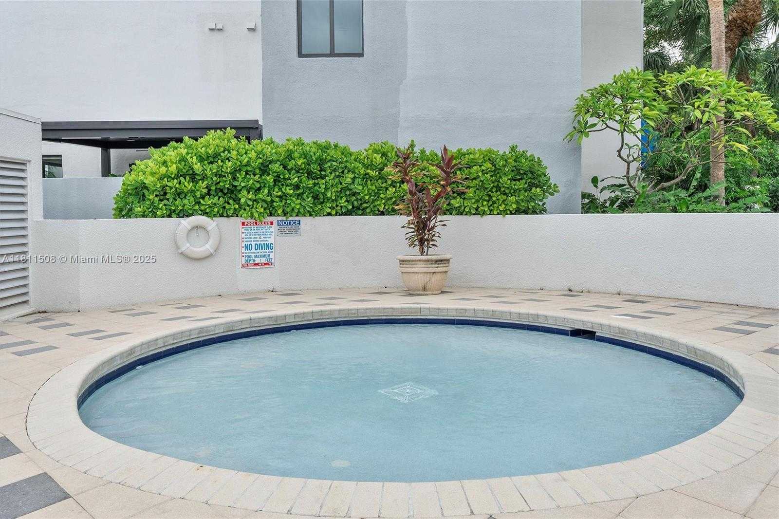 Small Image of 300 POINCIANA DR #702, Sunny Isles Beach Number 25