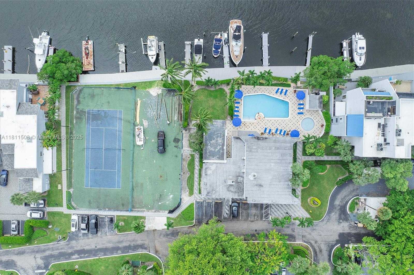 Small Image of 300 POINCIANA DR #702, Sunny Isles Beach Number 32