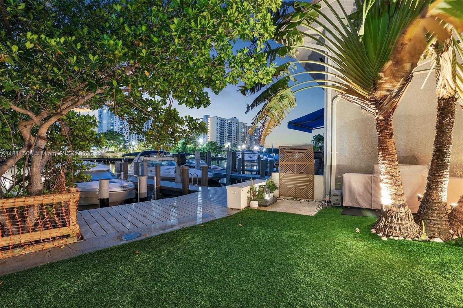 Small Image of 300 POINCIANA DR #702, Sunny Isles Beach Number 35