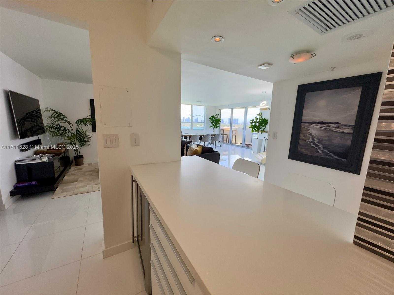 Small Image of 1500 BAY RD #1040S, Miami Beach Number 6