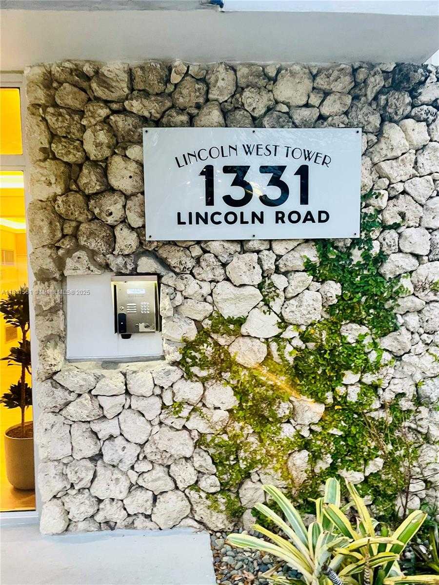 Small Image of 1331 LINCOLN RD #502, Miami Beach Number 7