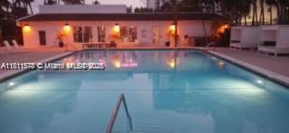 Small Image of 2457 COLLINS #901, Miami Beach Number 10