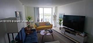 Small Image of 2457 COLLINS #901, Miami Beach Number 4
