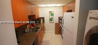 Small Image of 2457 COLLINS #901, Miami Beach Number 5