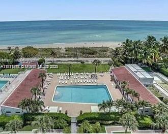 Small Image of 2457 COLLINS #901, Miami Beach Number 9