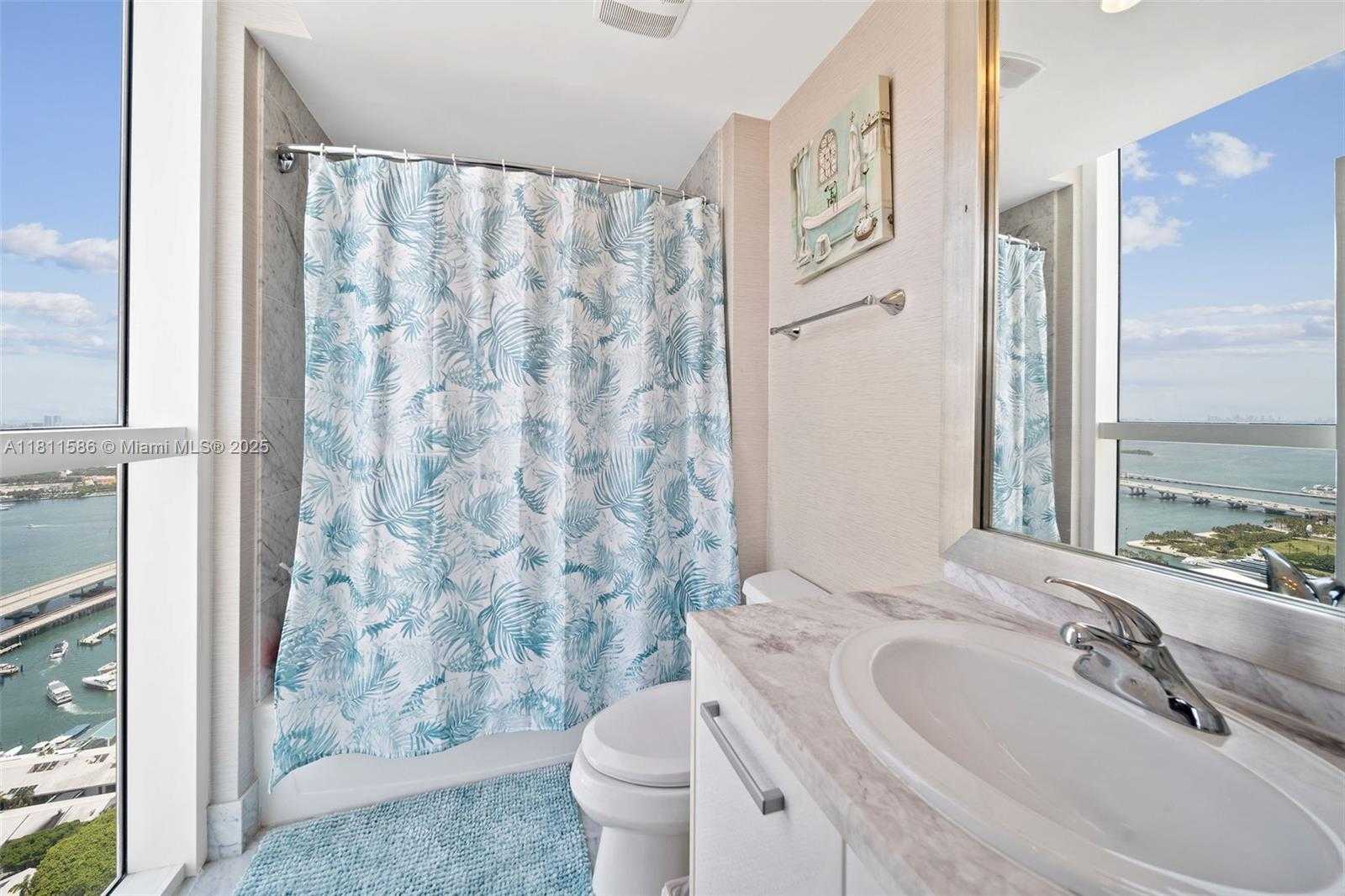 Small Image of 244 BISCAYNE BLVD #4608, Miami Number 18