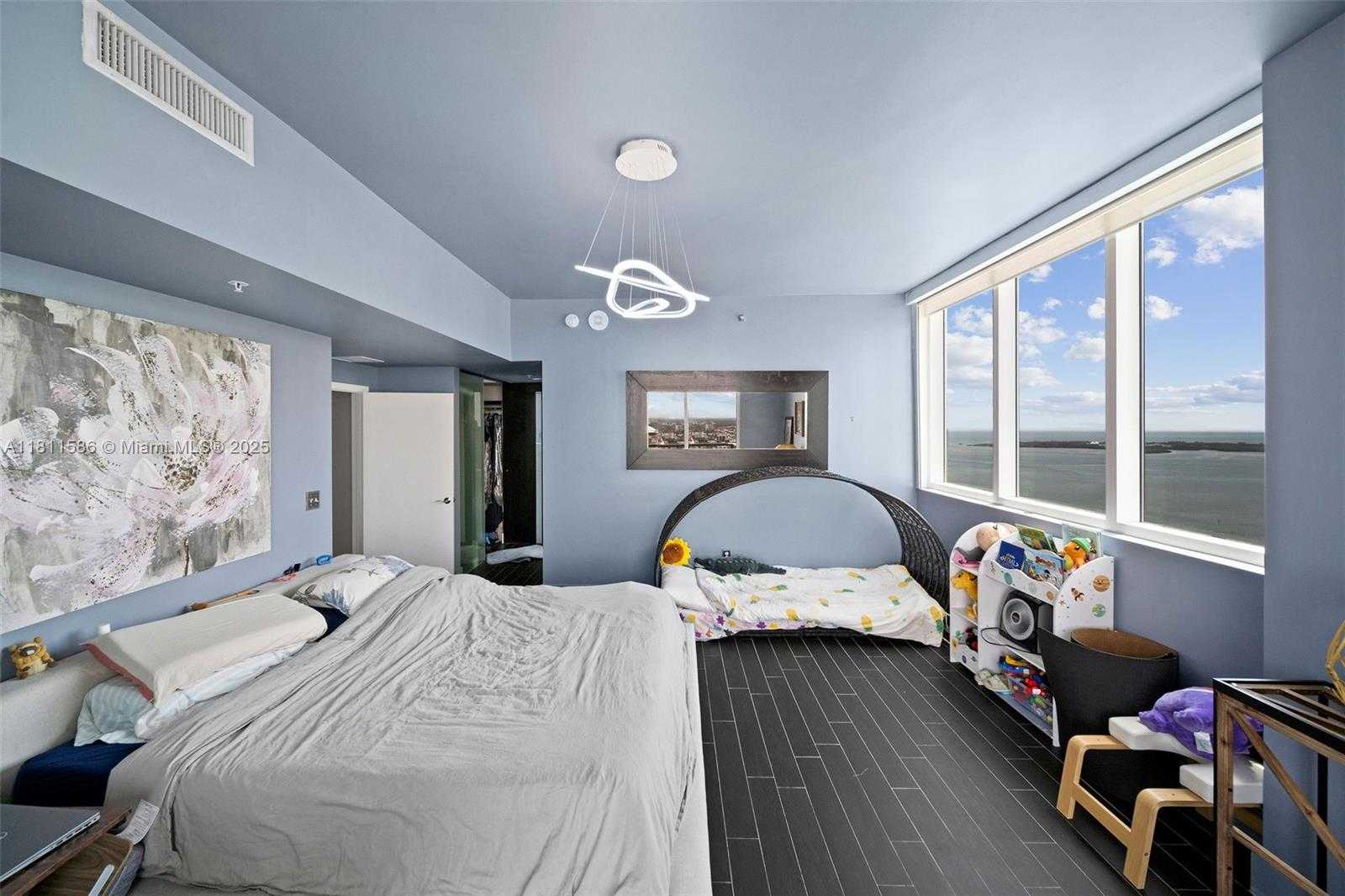 Small Image of 244 BISCAYNE BLVD #4608, Miami Number 27