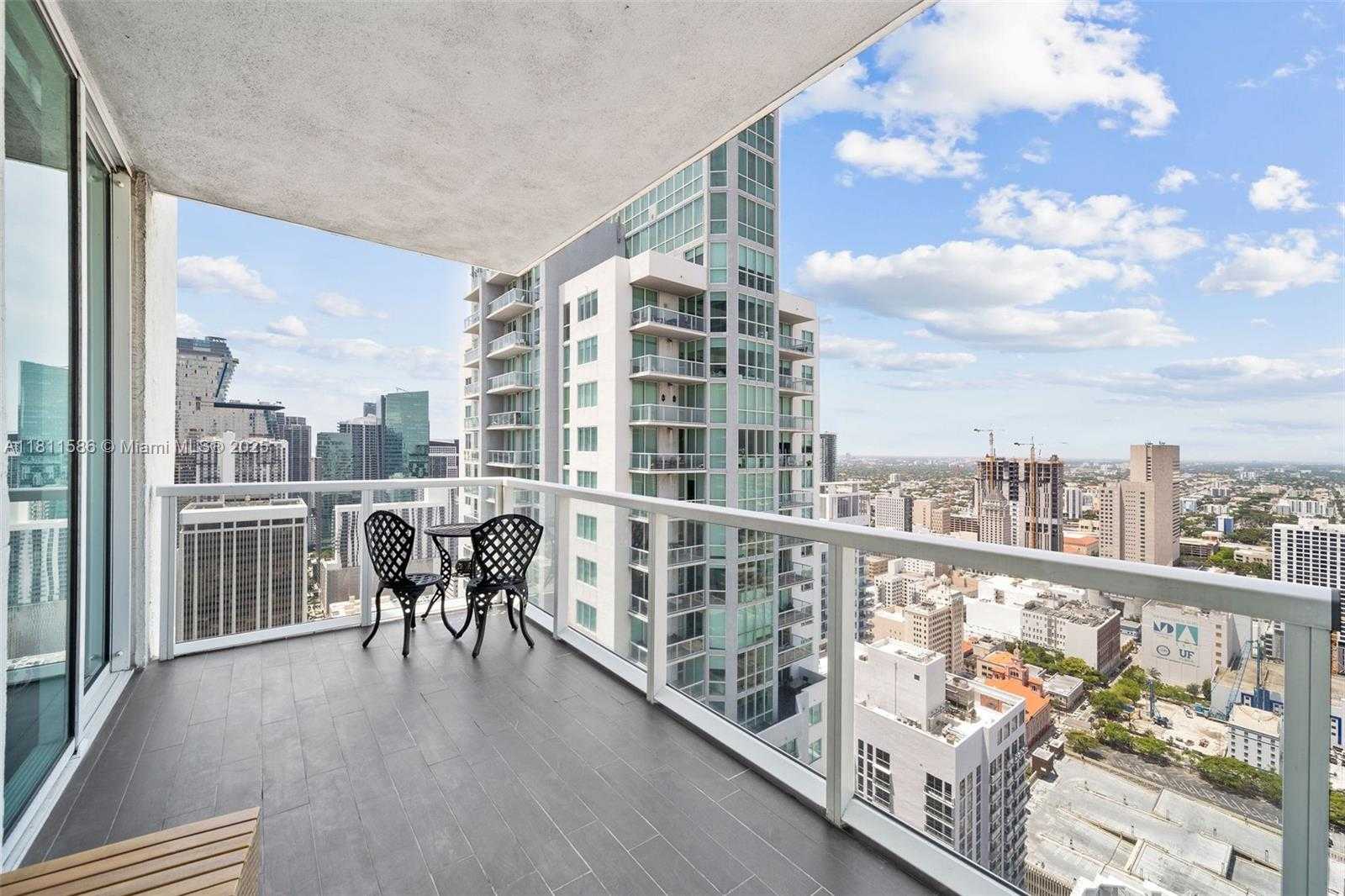 Small Image of 244 BISCAYNE BLVD #4608, Miami Number 3