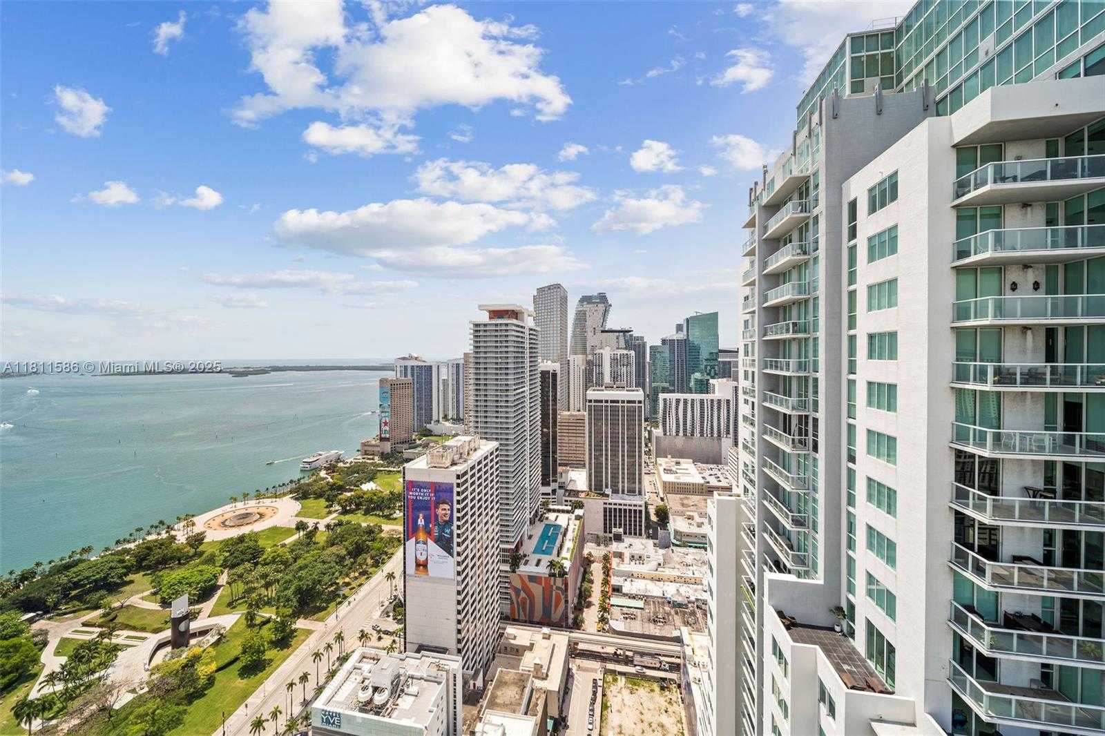 Small Image of 244 BISCAYNE BLVD #4608, Miami Number 6