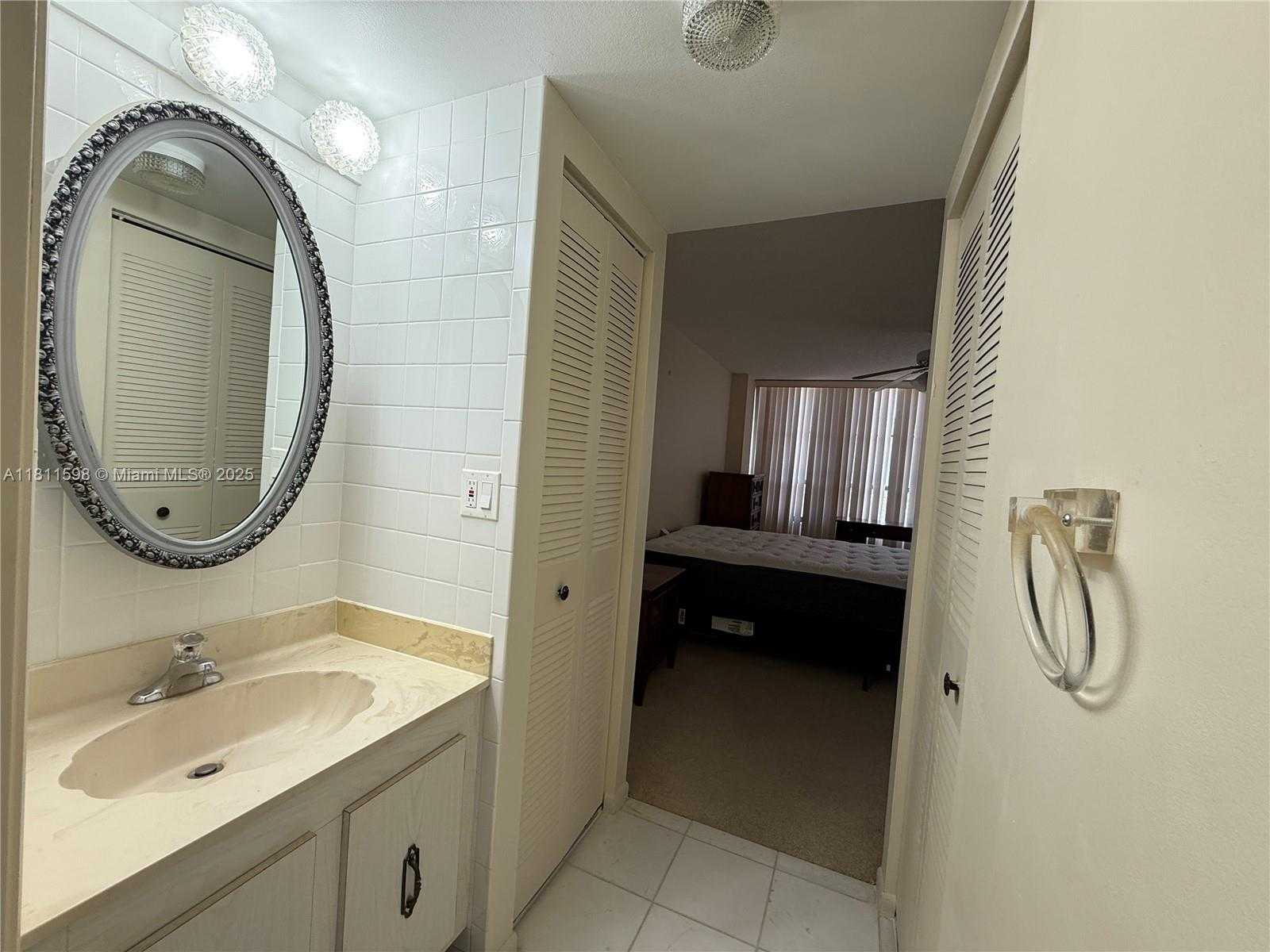 Small Image of 600 THREE ISLANDS BLVD #101, Hallandale Beach Number 18