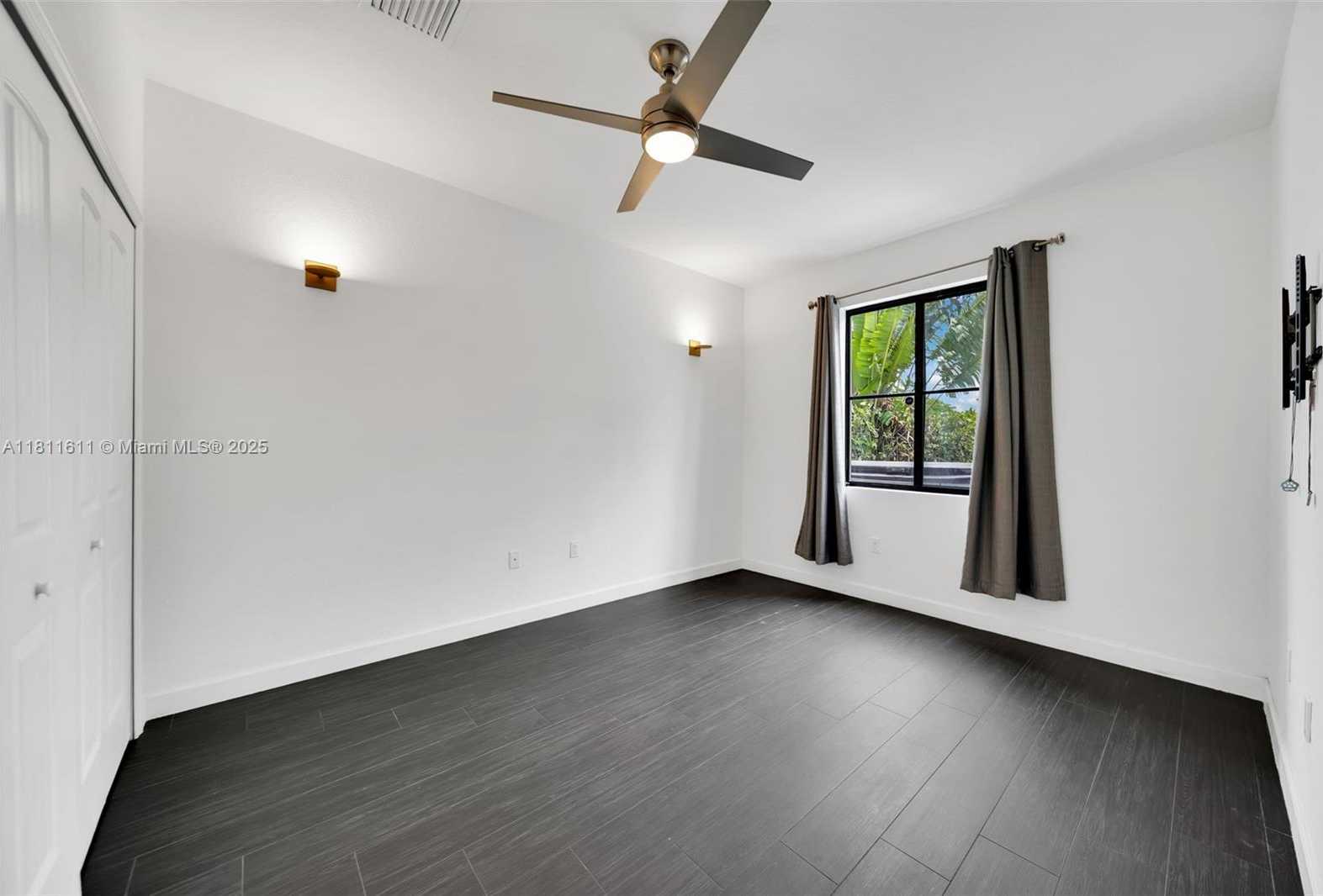 Small Image of 23061 SOUTH WEST 114TH PATH, Miami Number 19