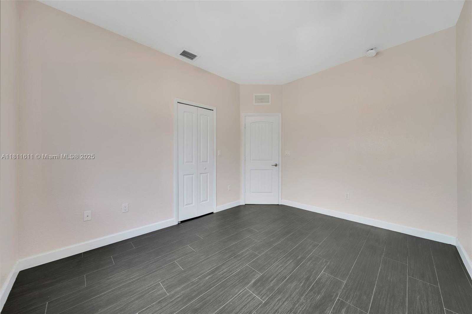Small Image of 23061 SOUTH WEST 114TH PATH, Miami Number 32