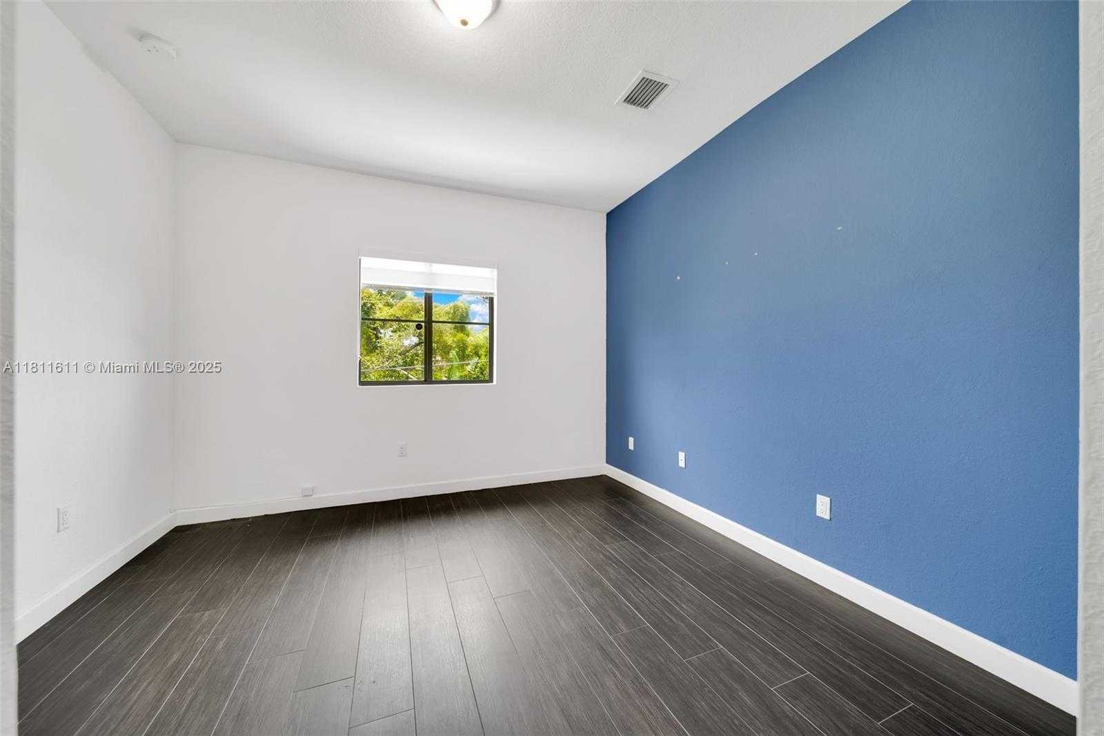 Small Image of 23061 SOUTH WEST 114TH PATH, Miami Number 33