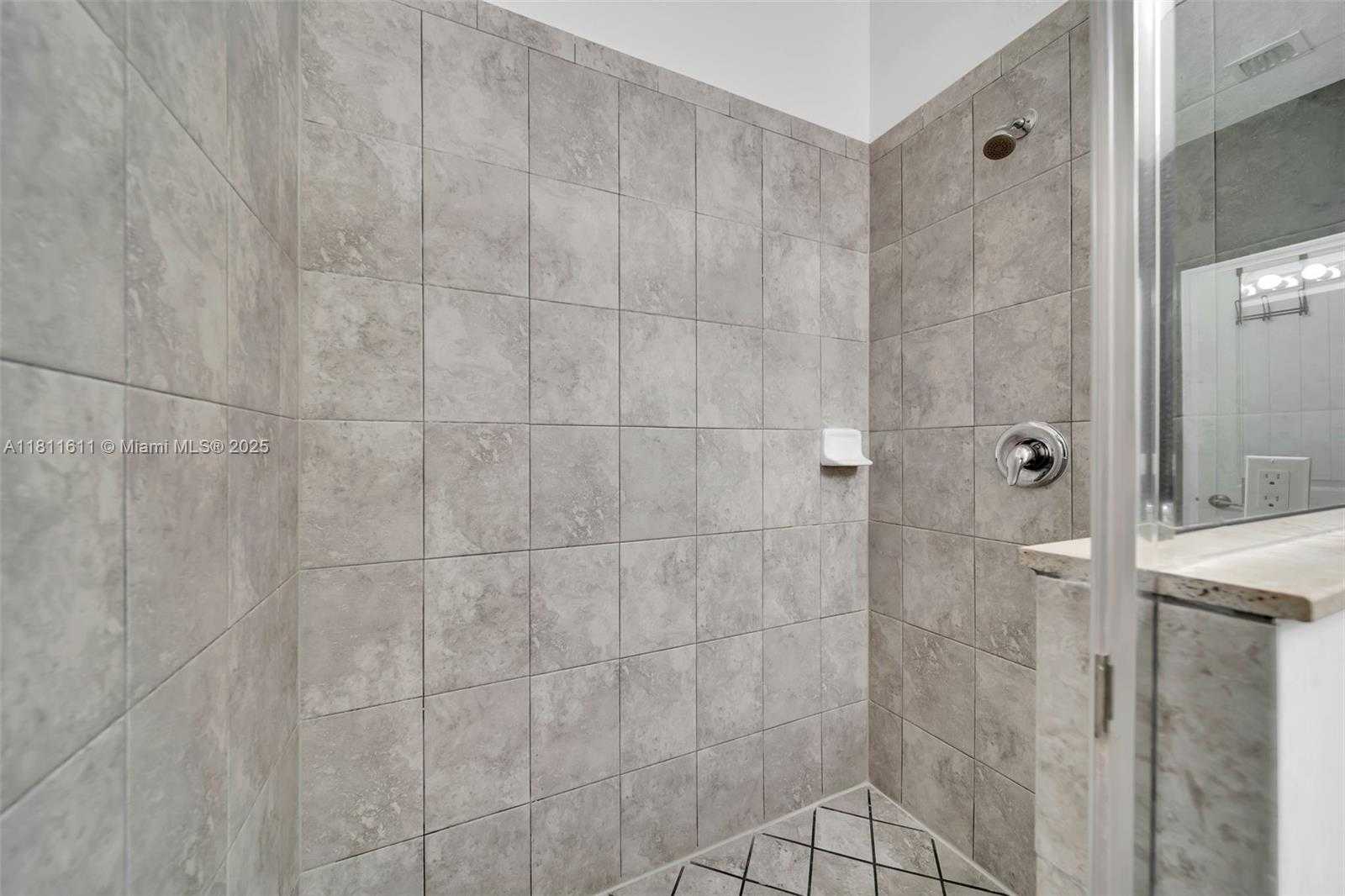 Small Image of 23061 SOUTH WEST 114TH PATH, Miami Number 41
