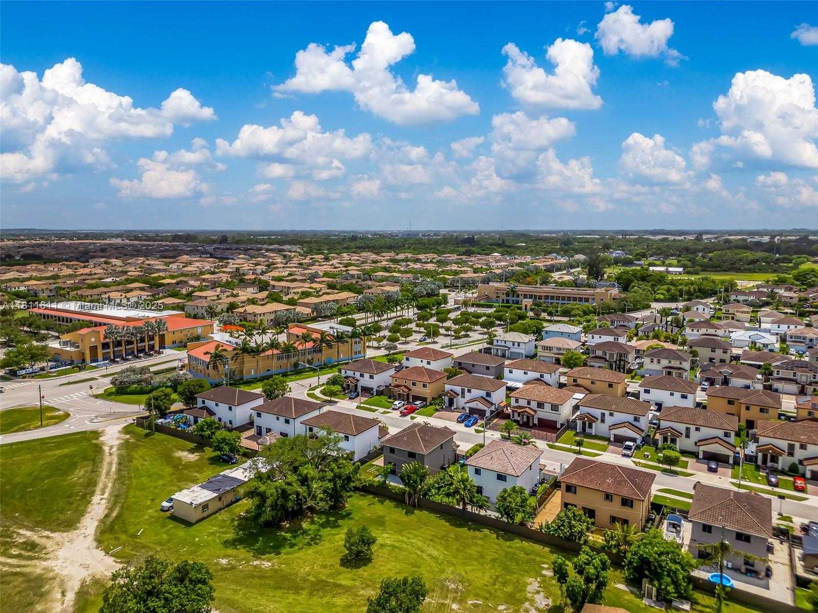 Small Image of 23061 SOUTH WEST 114TH PATH, Miami Number 49