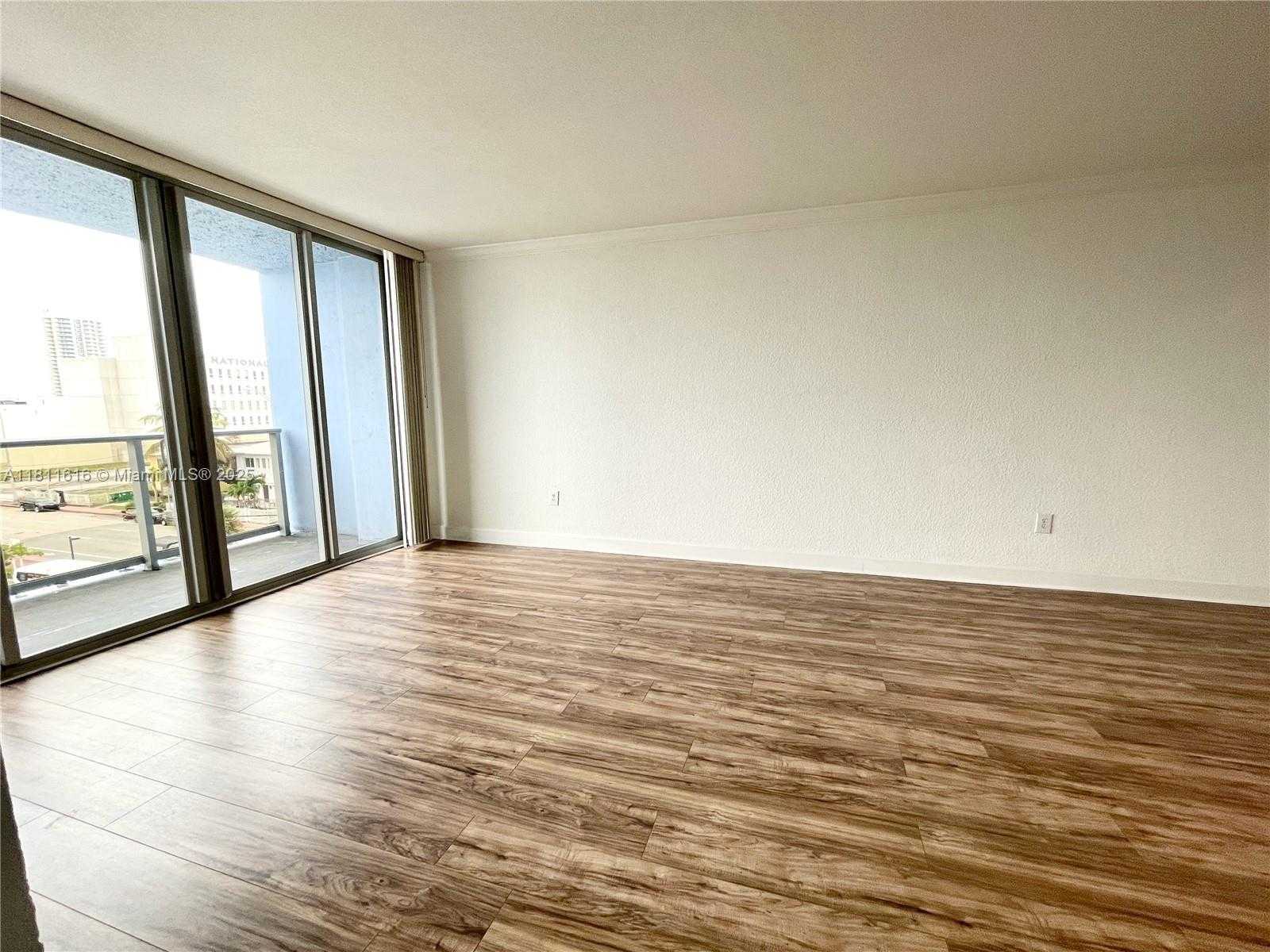 Small Image of 401 69TH ST #405, Miami Beach Number 9