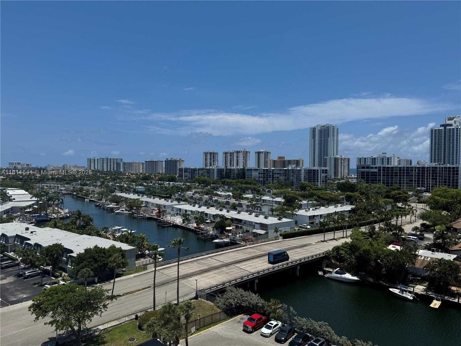 Small Image of 2500 PARKVIEW DR #1109, Hallandale Beach Number 3