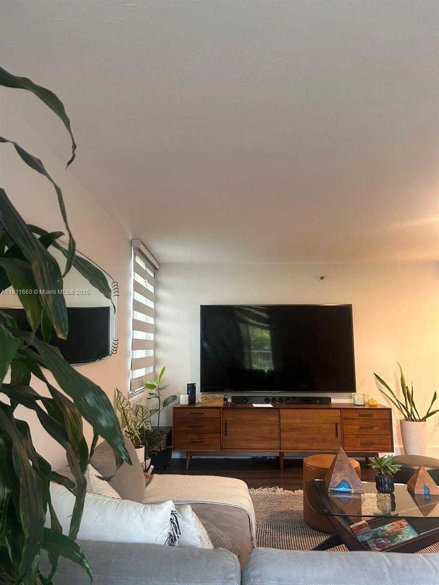 Small Image of 800 NORTH MIAMI AVE #E-308, Miami Number 14
