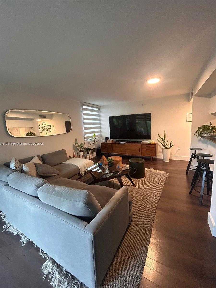 Small Image of 800 NORTH MIAMI AVE #E-308, Miami Number 21
