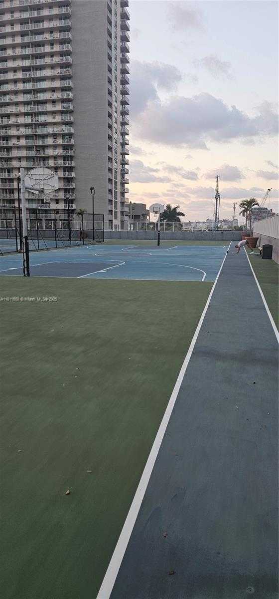 Small Image of 800 NORTH MIAMI AVE #E-308, Miami Number 26