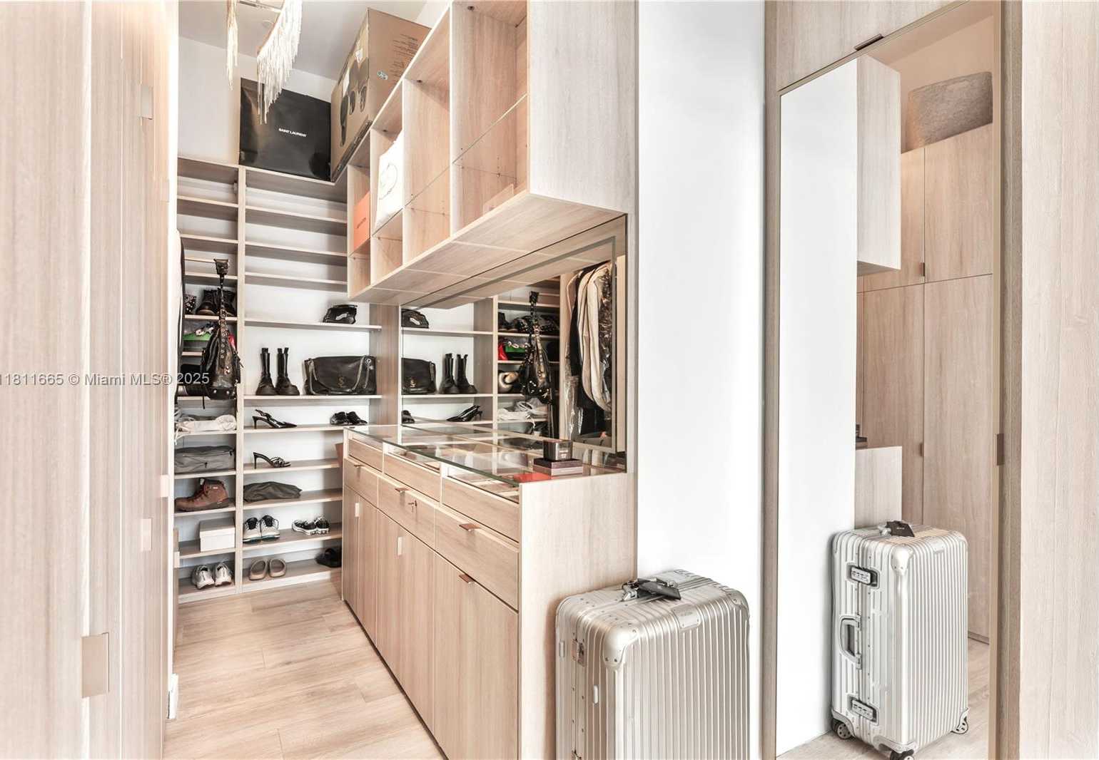 Small Image of 45 SOUTH WEST 9TH ST #4903, Miami Number 11
