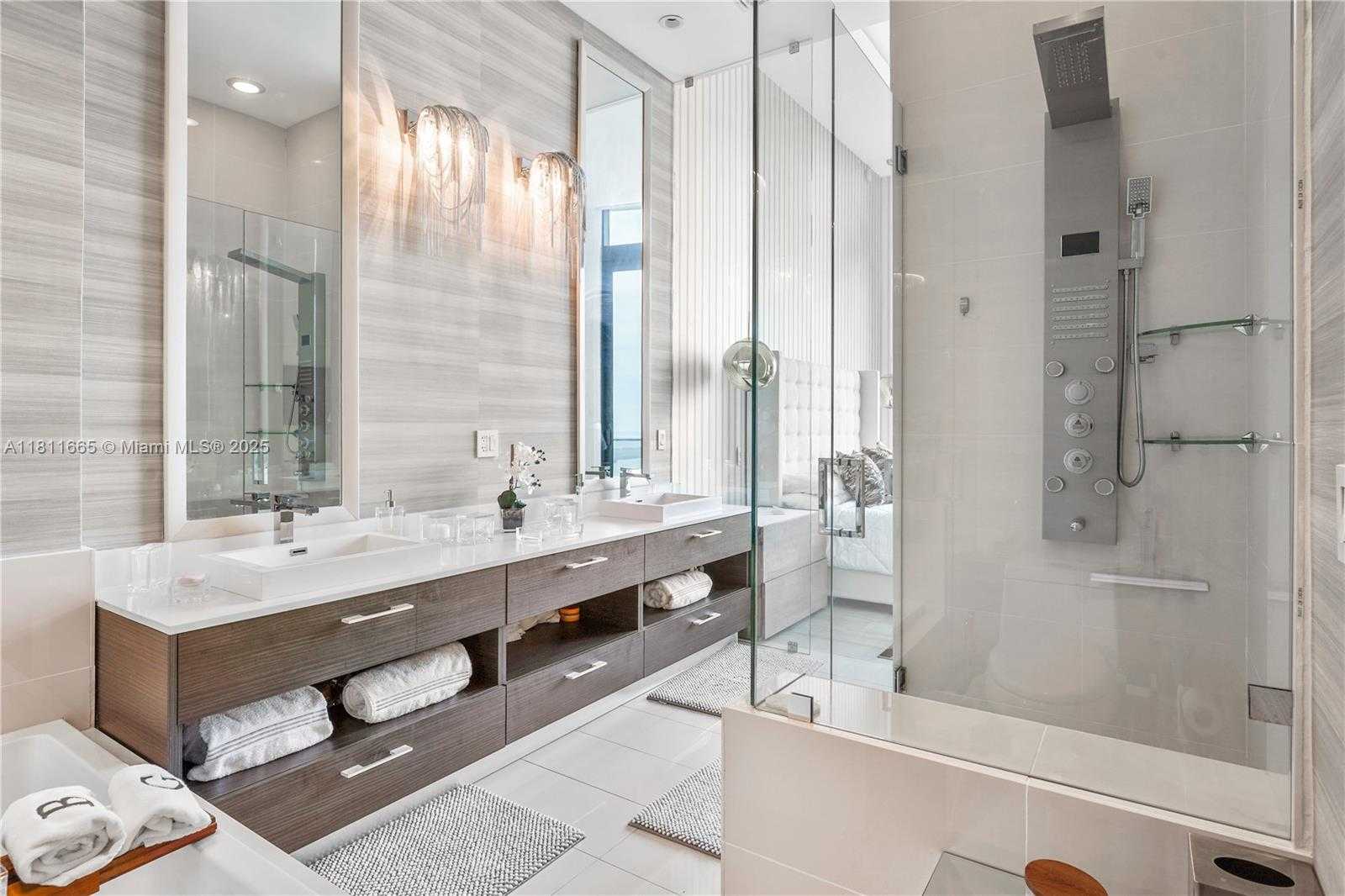 Small Image of 45 SOUTH WEST 9TH ST #4903, Miami Number 14