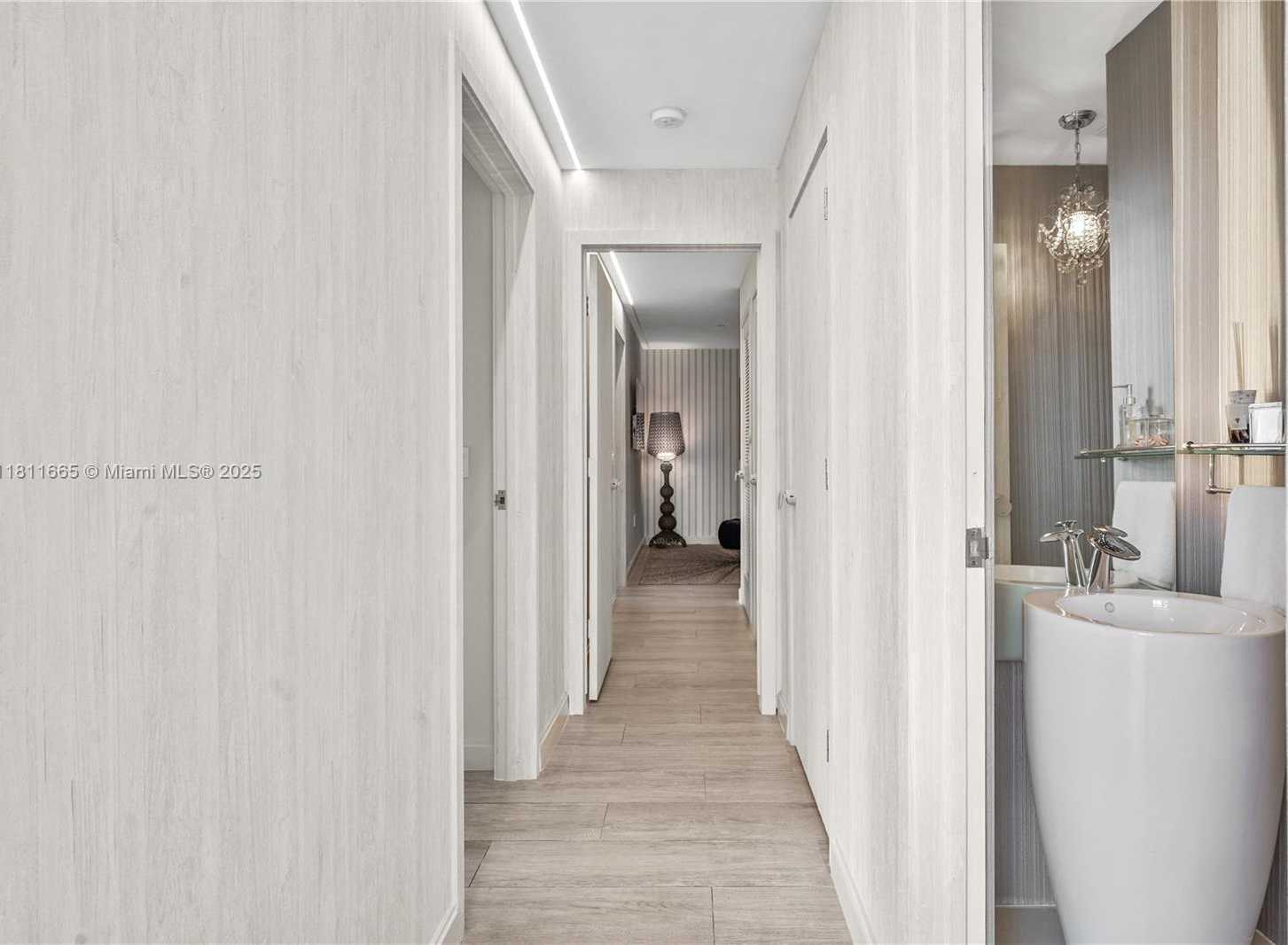 Small Image of 45 SOUTH WEST 9TH ST #4903, Miami Number 15